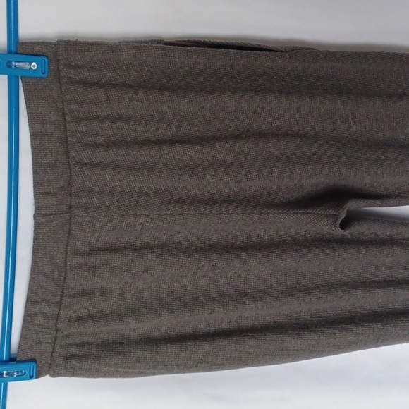 GRADE & GATHER knit fitted jogger in dark gray,  sz S - Picture 5 of 8